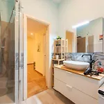 Apartman Joivy Charming With Garden In Castelletto