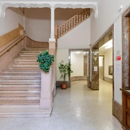 Apartment Joivy Charming With Garden In Castelletto Genoa