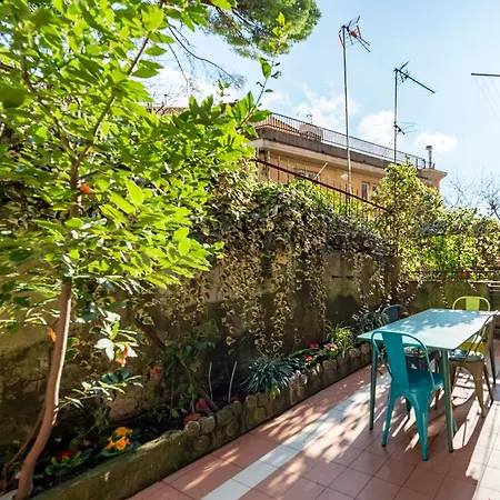 Joivy Charming With Garden In Castelletto