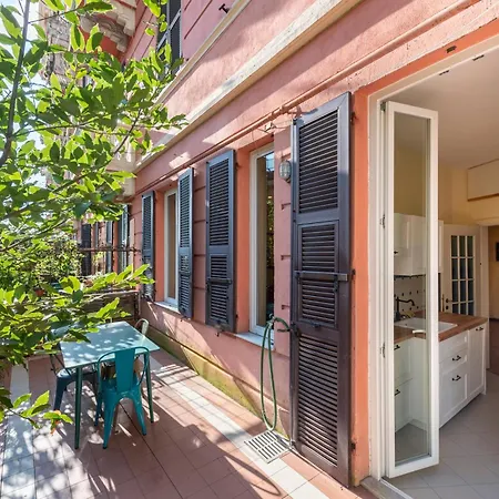 Joivy Charming With Garden In Castelletto Apartment Genoa