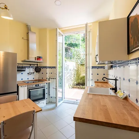 Joivy Charming With Garden In Castelletto *
