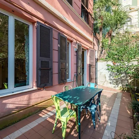 Joivy Charming With Garden In Castelletto Lägenhet *